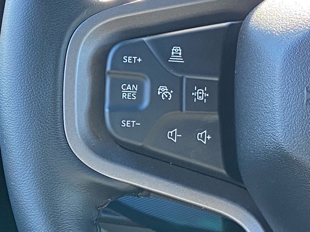 Used 2024 Ford Bronco Outer Banks image 7