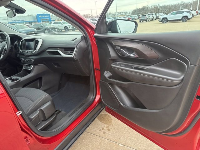 Used 2023 GMC Terrain SLE w/ Driver Convenience Package image 49