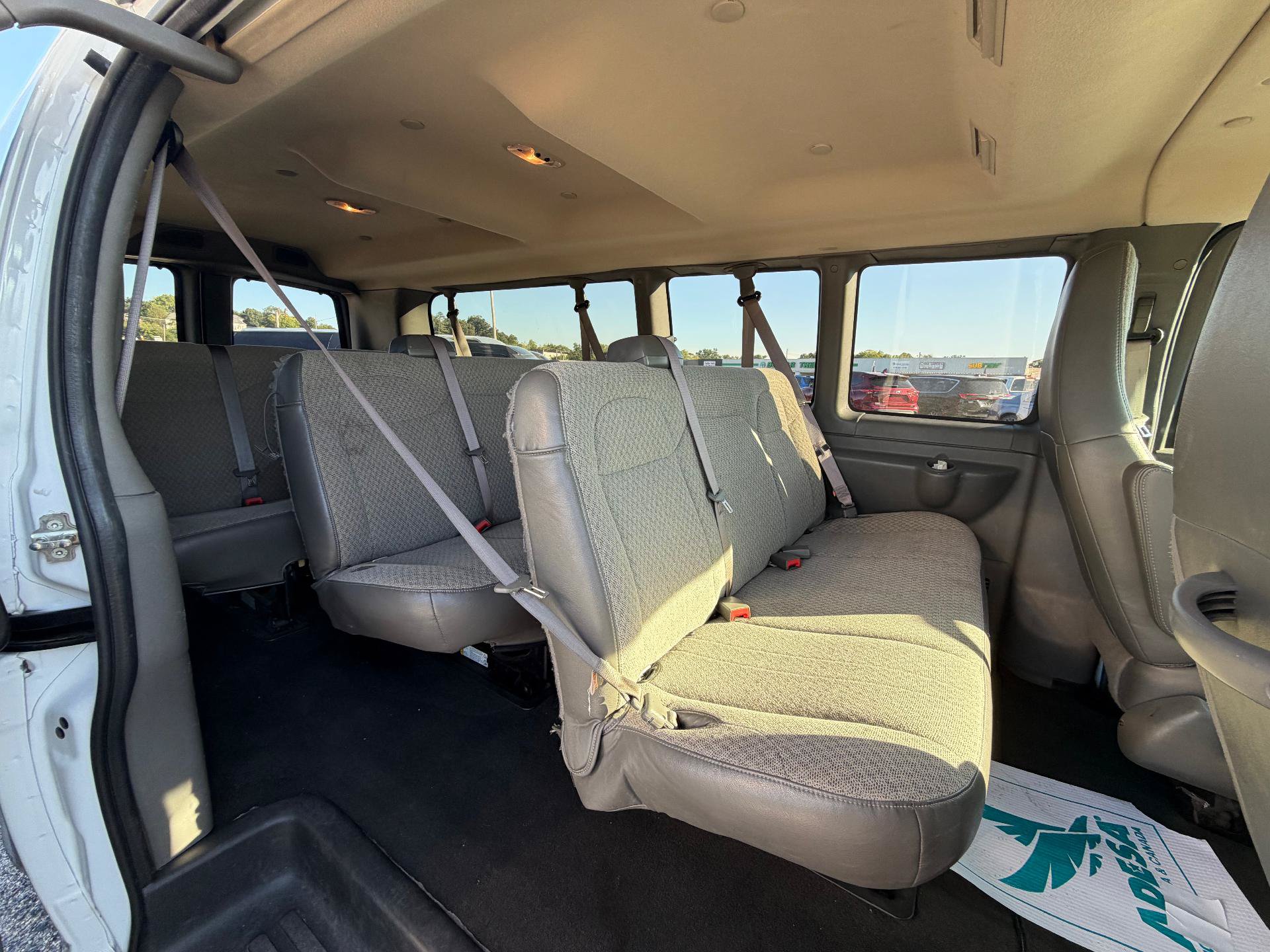 Used 2025 GMC Savana 3500 LT w/ LT Preferred Equipment Group RWD image 11