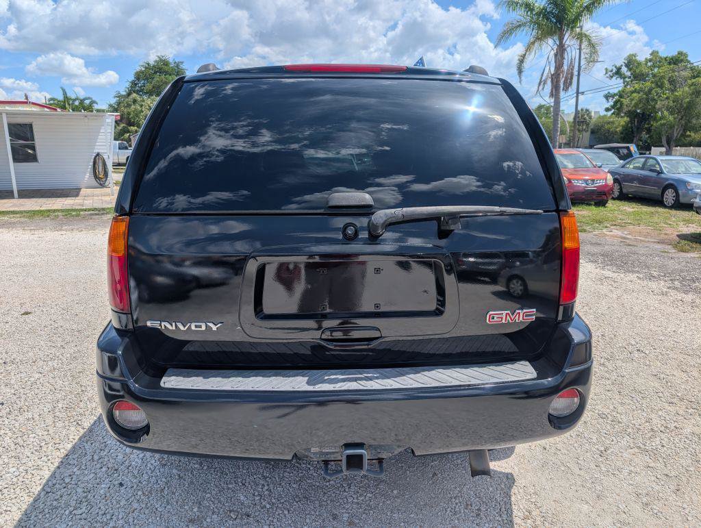 Used 2008 GMC Envoy SLT RWD image 6