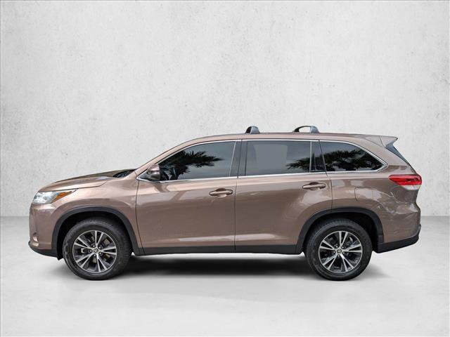 Used 2019 Toyota Highlander LE image 9