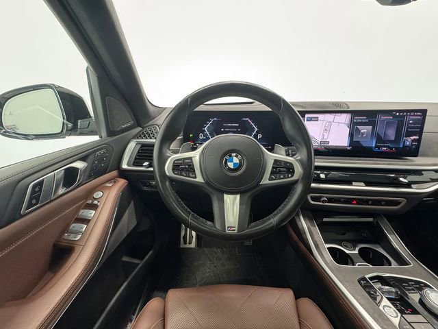 Used 2023 BMW X7 xDrive40i w/ Executive Package image 21