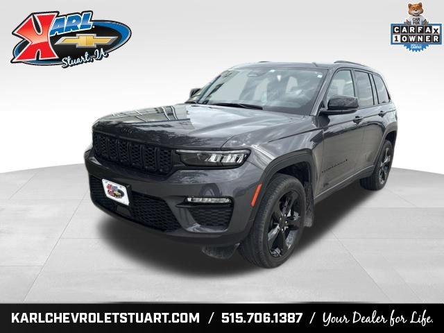 Used 2024 Jeep Grand Cherokee Limited w/ Black Appearance Package AWD/4WD image 1