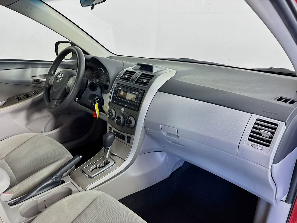 Used 2012 Toyota Corolla LE image 23