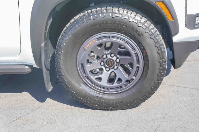 New 2026 Nissan Frontier Pro-X w/ Pro-X Convenience Package image 10