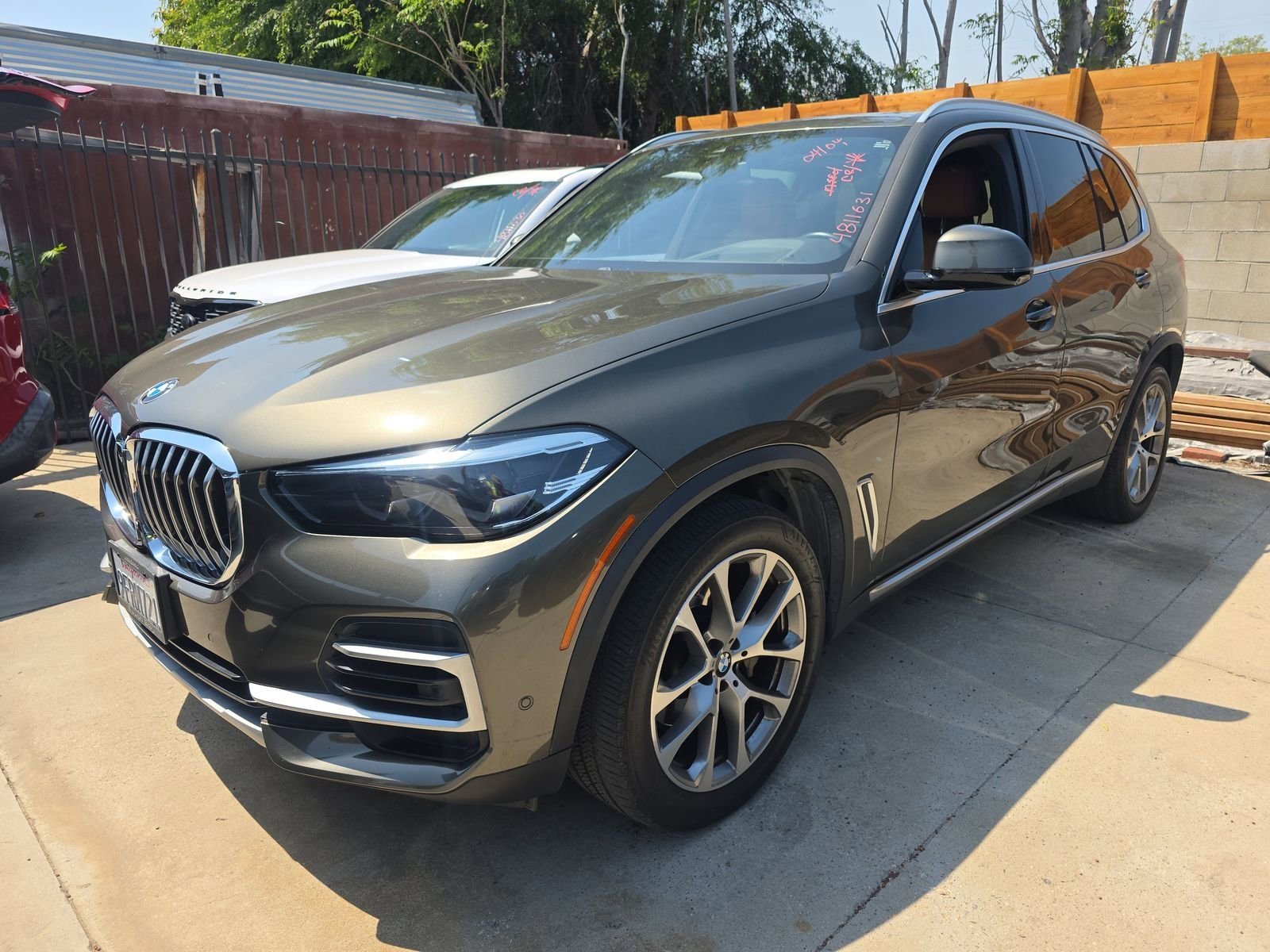 Used 2023 BMW X5 sDrive40i w/ Premium Package image 1