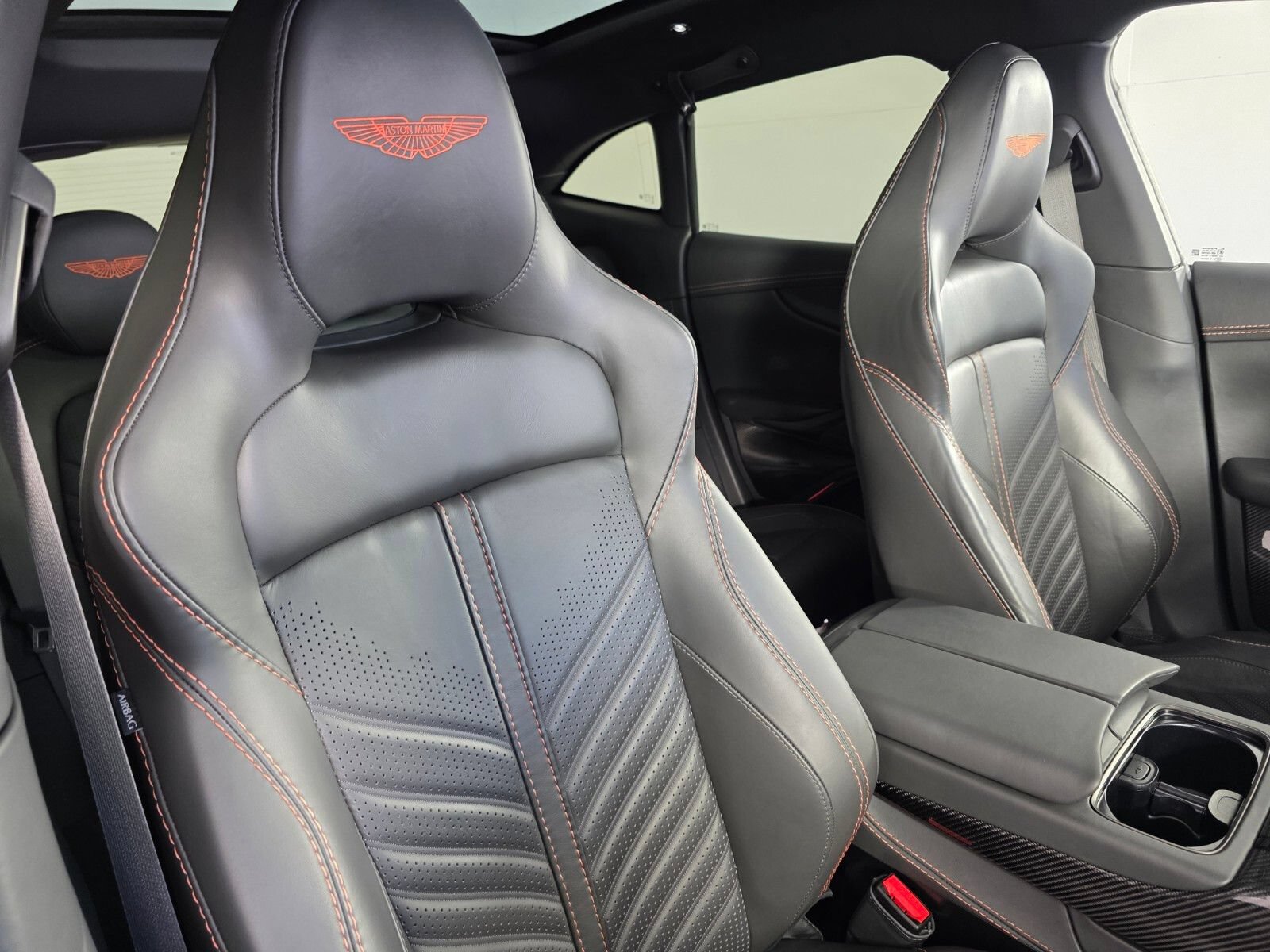 Used 2023 Aston Martin DBX 707 AWD/4WD image 32
