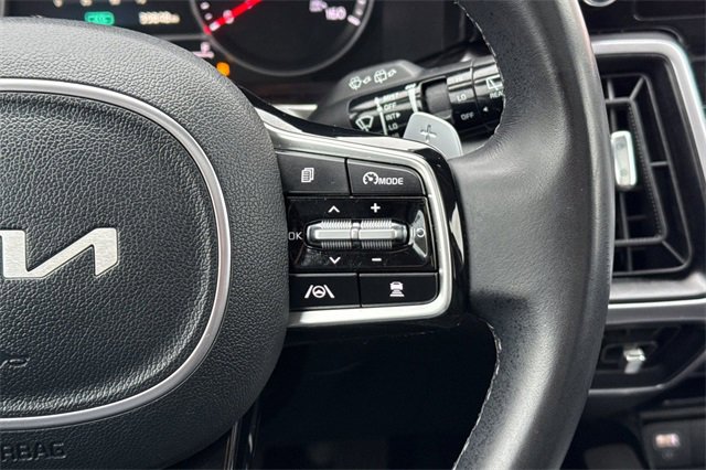 Certified 2023 Kia Sorento EX w/ Panoramic Sunroof Package image 35