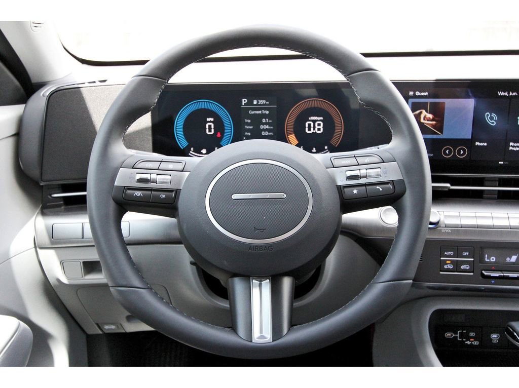 Certified 2025 Hyundai Kona SEL image 12