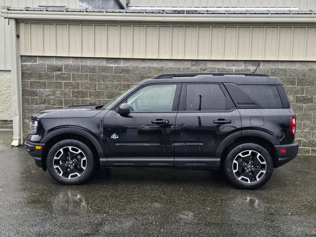 Used 2021 Ford Bronco Sport Outer Banks image 3