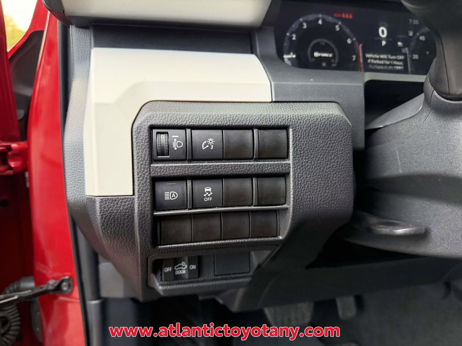 Used 2024 Toyota Tacoma TRD Off-Road AWD/4WD image 23