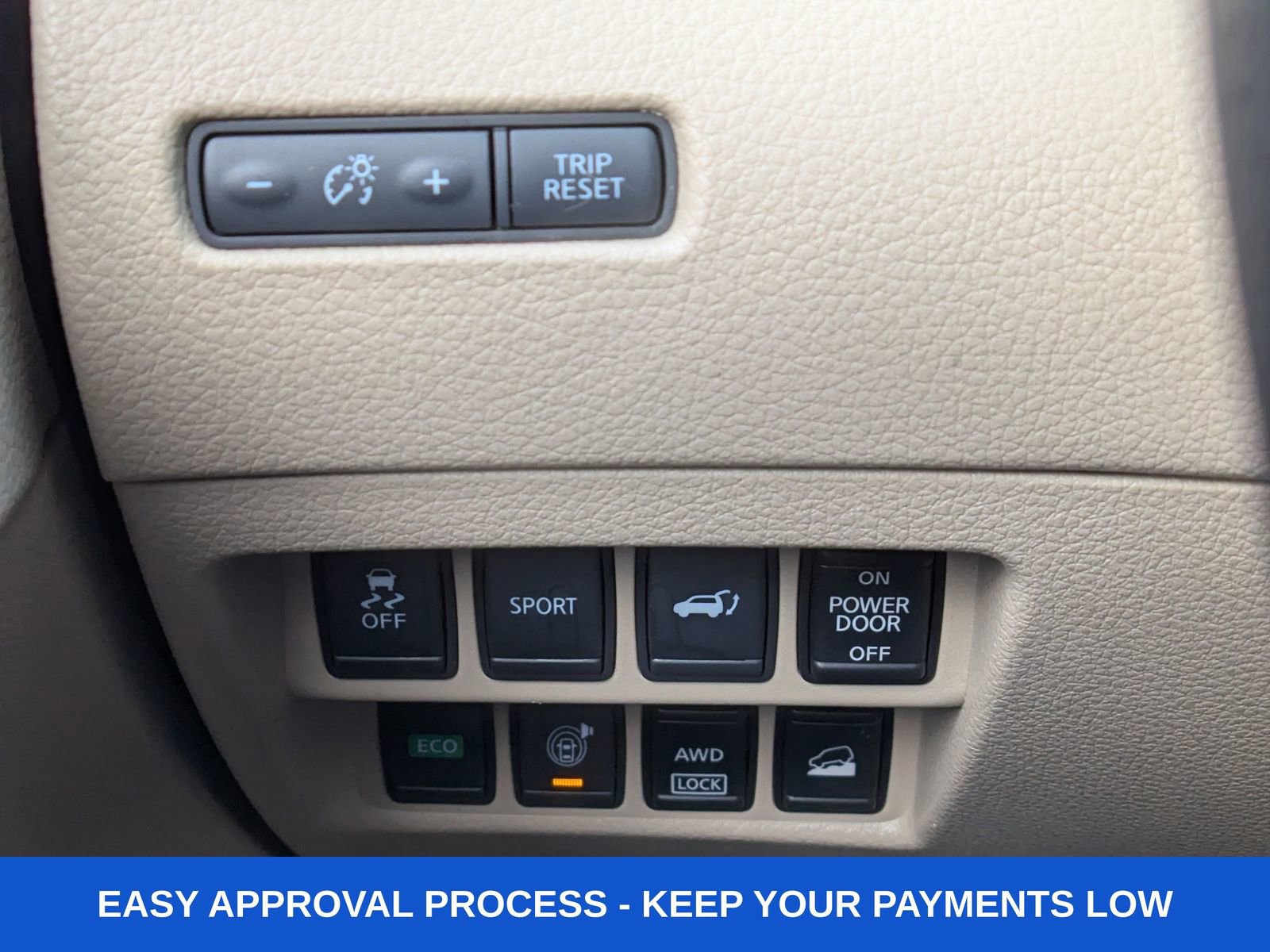 Used 2016 Nissan Rogue SV w/ SV Premium Package image 42