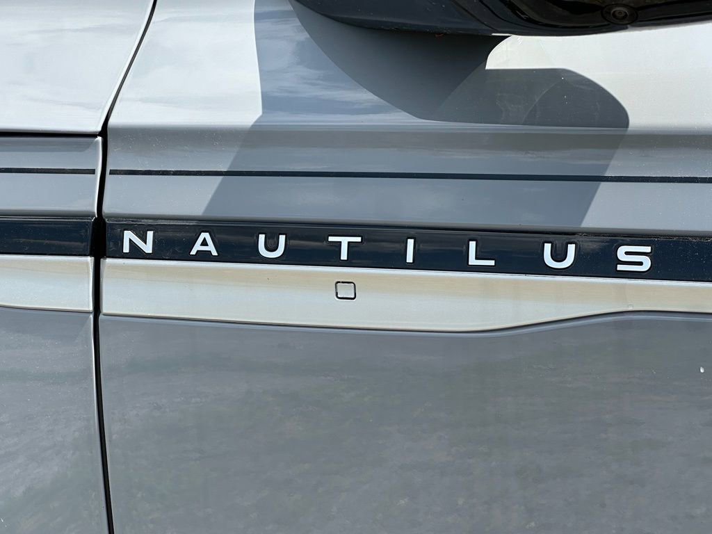 New 2026 Lincoln Nautilus Premier AWD/4WD image 26