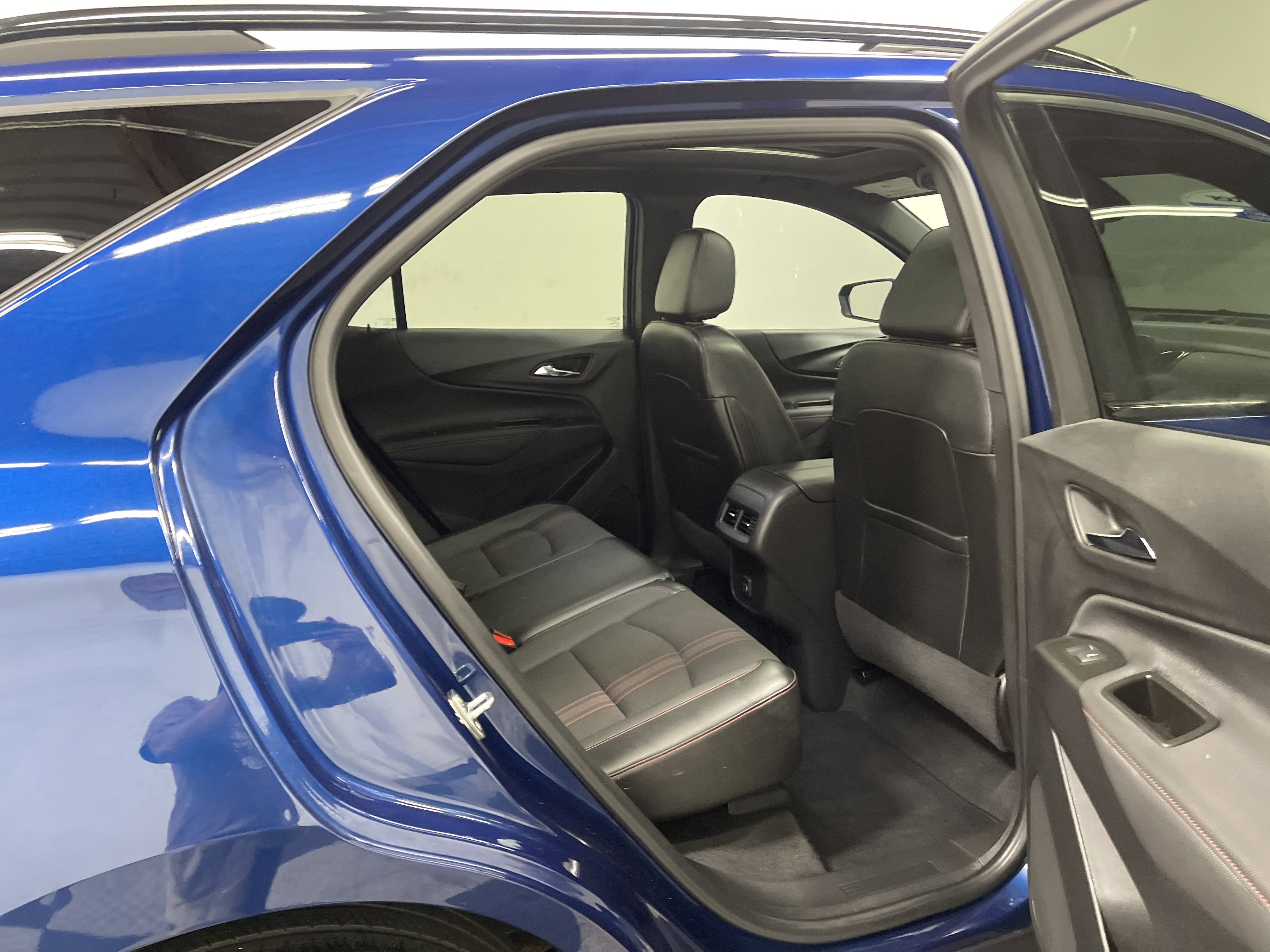 Used 2023 Chevrolet Equinox RS image 21