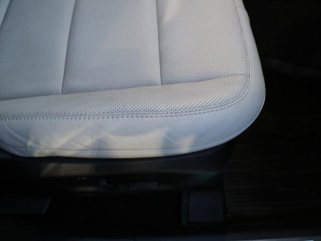 Used 2025 Ford Explorer Platinum w/ LUX Leather Package image 9