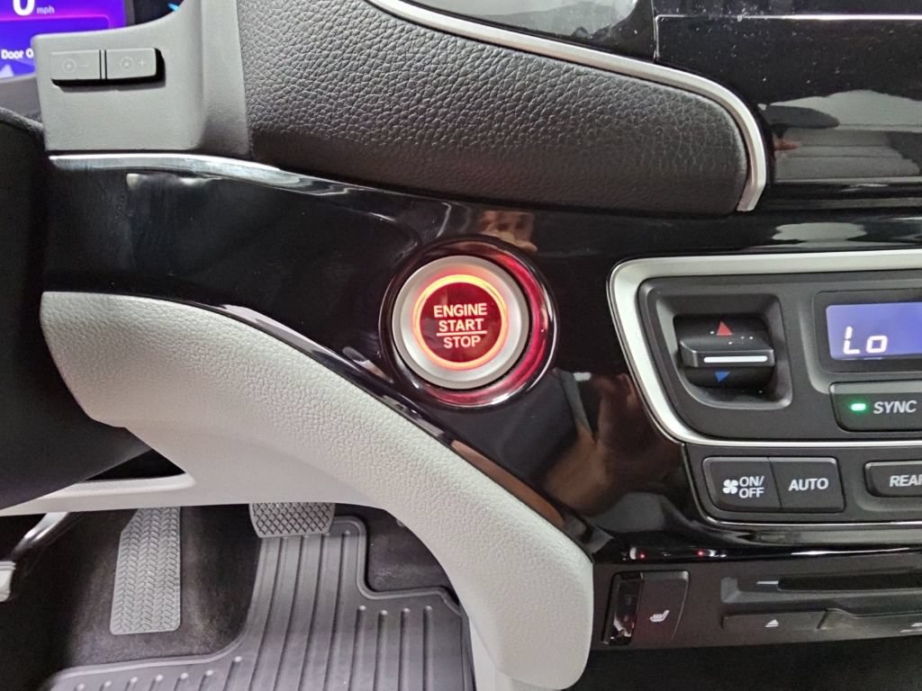 Used 2021 Honda Pilot Touring image 26