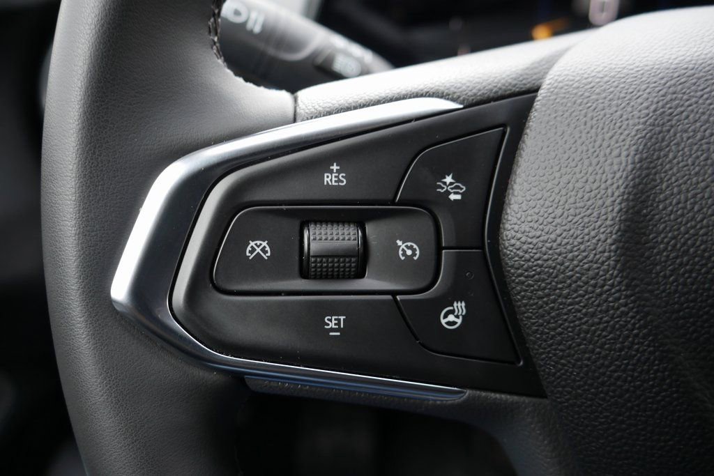 Used 2024 Chevrolet Trax LT w/ Driver Confidence Package image 12