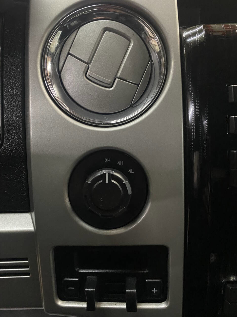 Used 2009 Ford F150 FX4 image 21