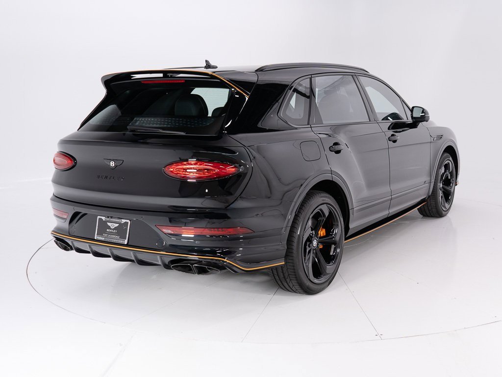 Used 2025 Bentley Bentayga image 5