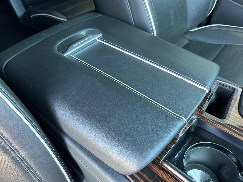 Used 2024 Cadillac Escalade ESV Premium Luxury w/ Performance Package AWD/4WD image 44