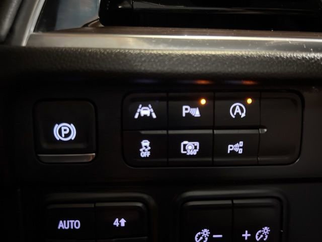 Used 2025 Chevrolet Tahoe LS image 34