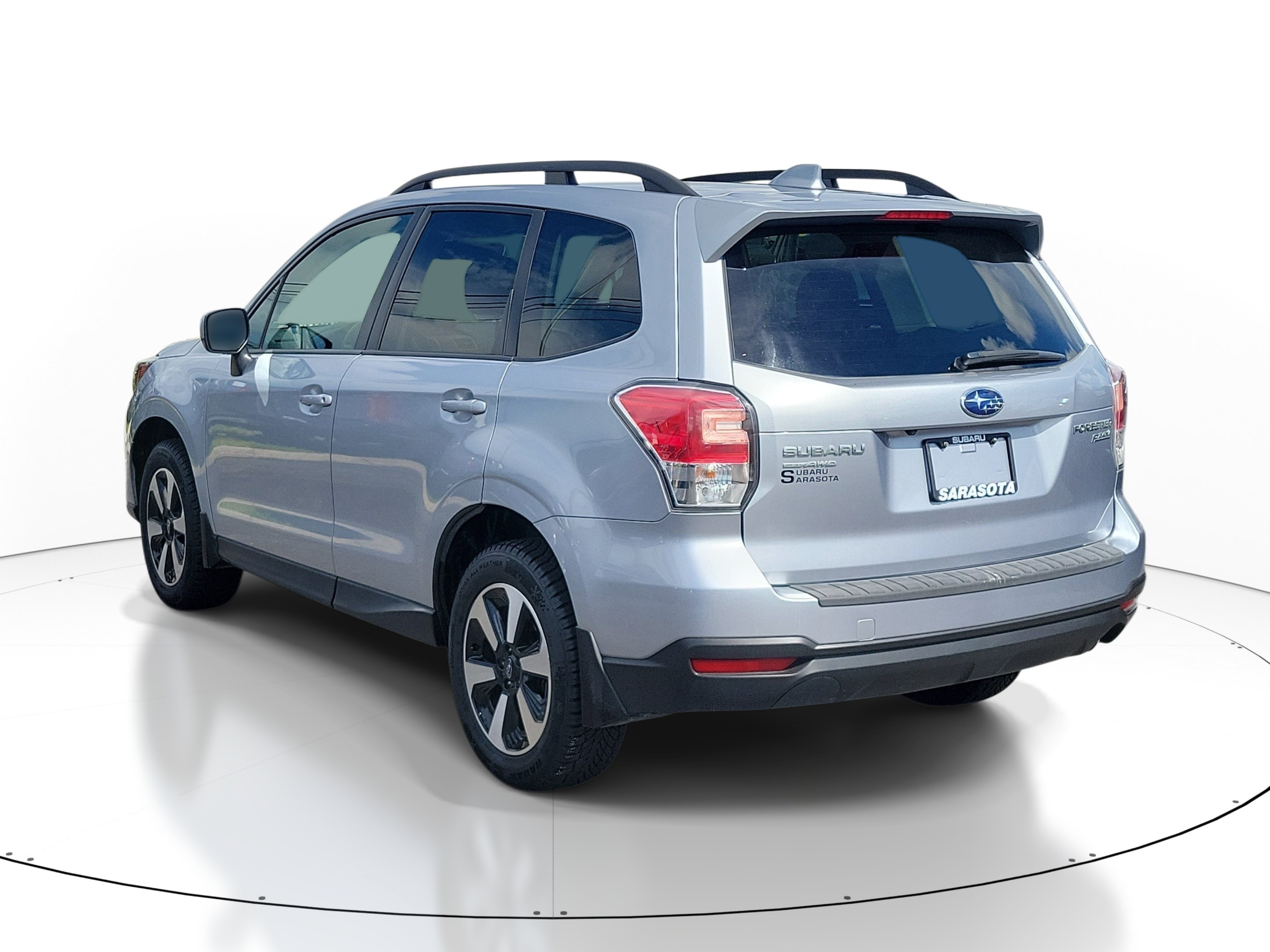 Used 2017 Subaru Forester 2.5i Premium w/ All-Weather Package AWD/4WD image 4