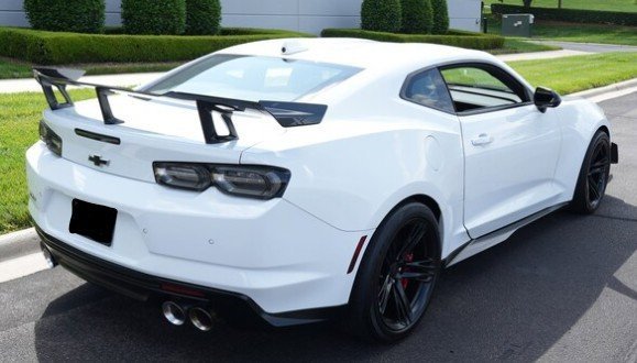 Used 2022 Chevrolet Camaro ZL1 image 4