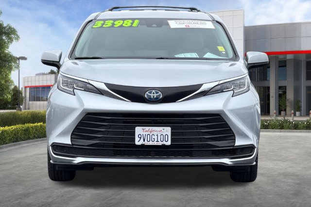 Certified 2022 Toyota Sienna LE FWD image 11