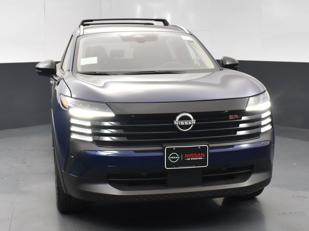 New 2026 Nissan Kicks SR w/ Cold Weather Package image 2