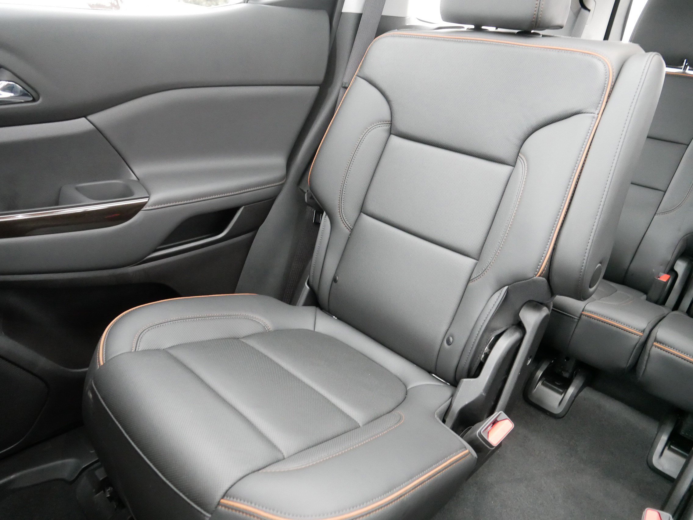 Certified 2023 GMC Acadia AT4 w/ Technology Package image 12