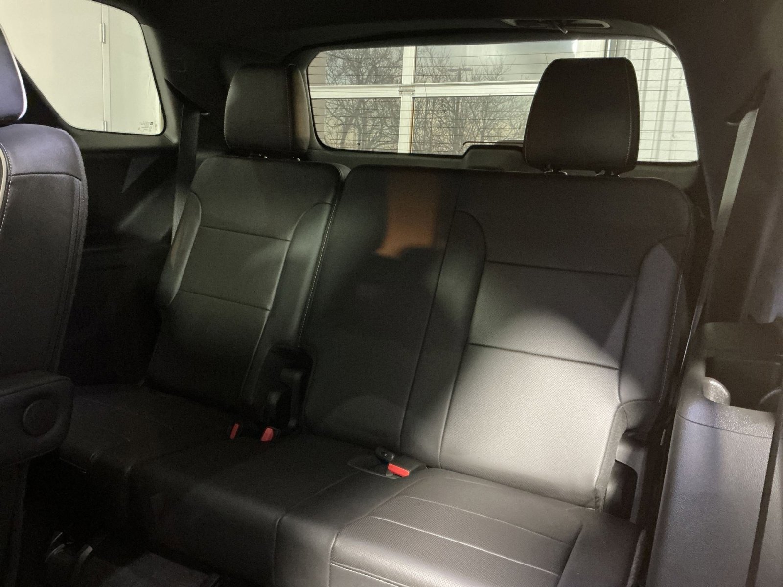Used 2023 Chevrolet Traverse Premier image 33