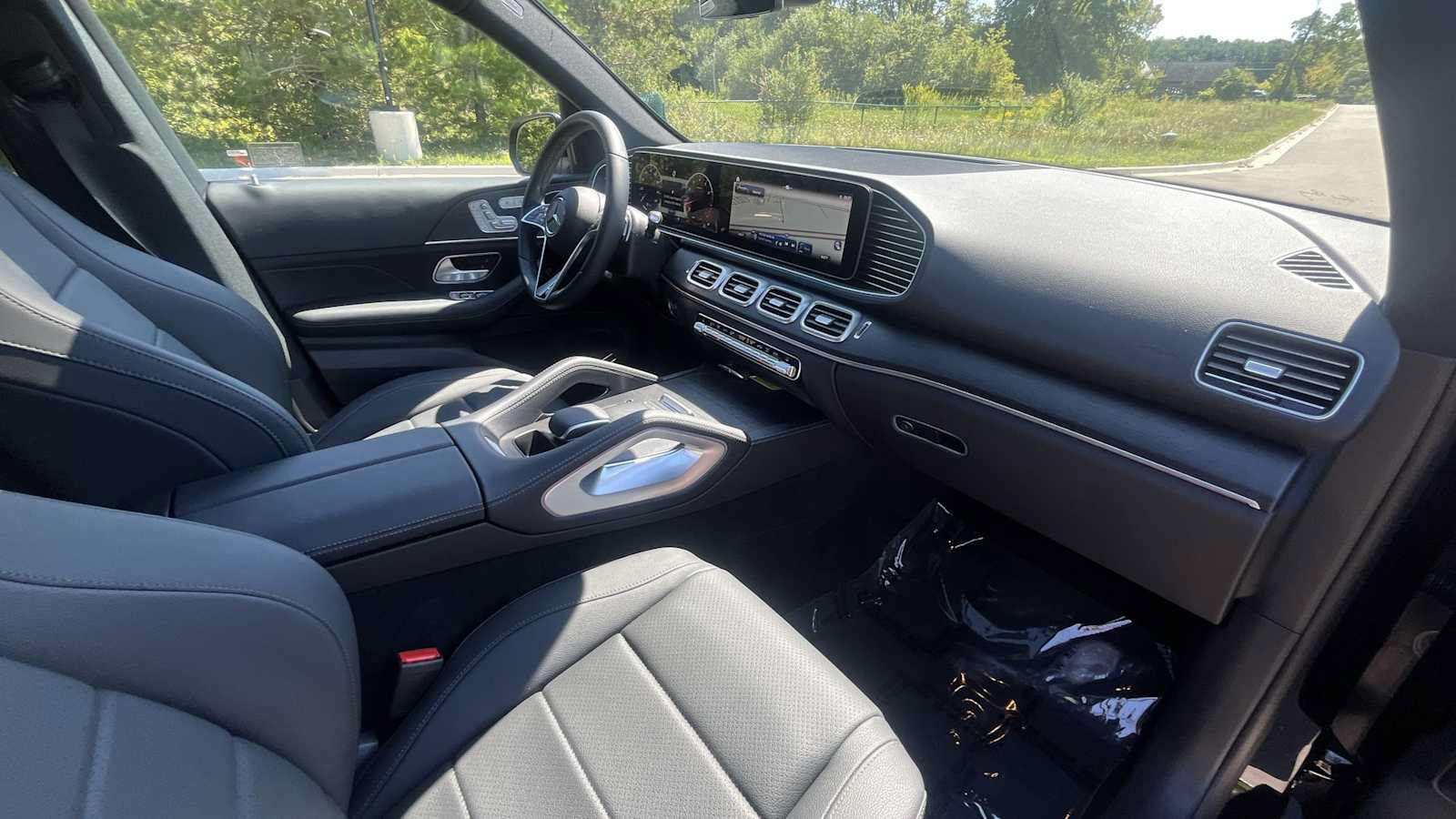 Used 2025 Mercedes-Benz GLE 350 4MATIC image 10