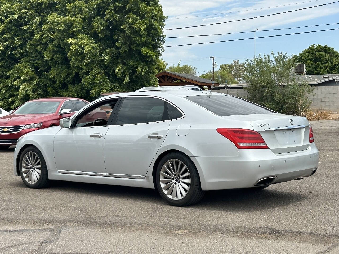 Used 2015 Hyundai Equus Signature RWD image 5
