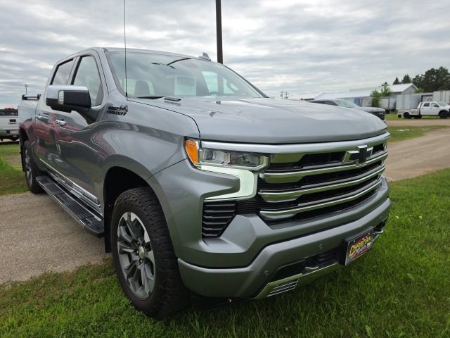 Used 2024 Chevrolet Silverado 1500 High Country w/ Technology Package AWD/4WD image 7