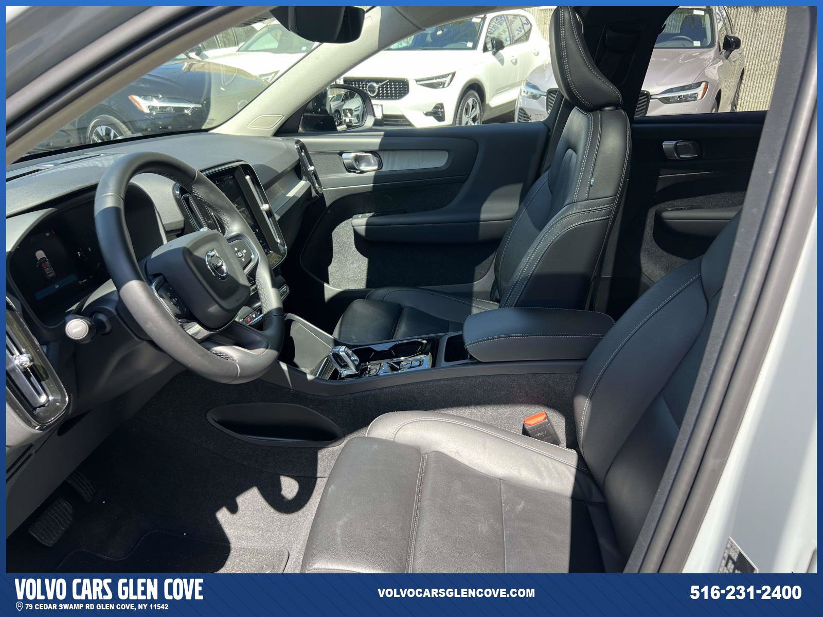 Used 2024 Volvo XC40 B5 Plus w/ Climate Package AWD/4WD image 14