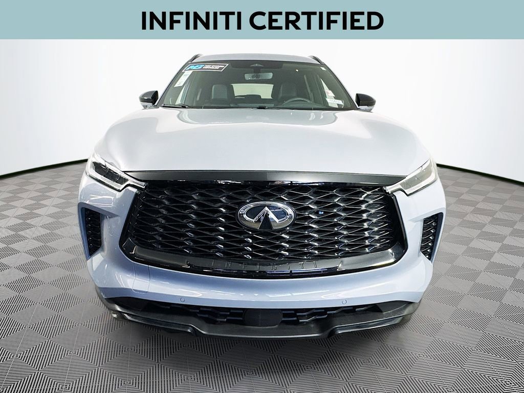Certified 2025 INFINITI QX60 Luxe w/ Black Edition image 2