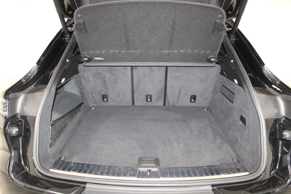 Used 2024 Porsche Cayenne Coupe AWD/4WD image 14
