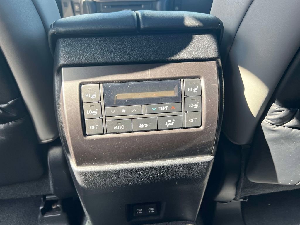 Used 2023 Lexus GX 460 w/ Black Line Special Edition image 14