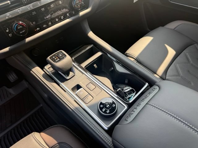 New 2026 Nissan Pathfinder Platinum AWD/4WD image 23