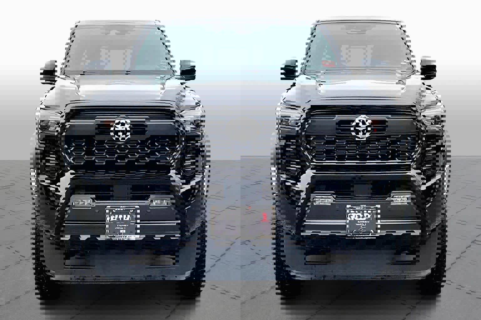 Used 2024 Toyota Tacoma TRD Off-Road w/ TRD Off Road Premium Package image 4