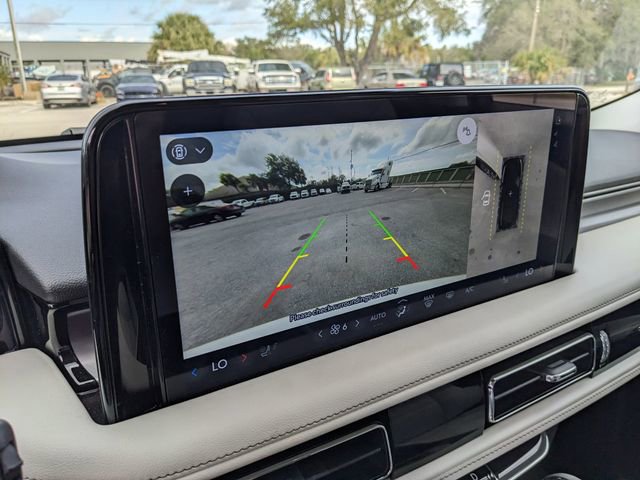 Used 2025 Lincoln Aviator AWD image 31