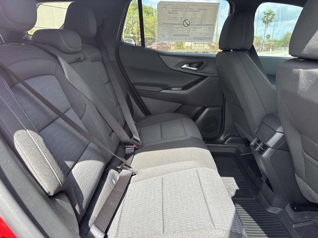 New 2026 Chevrolet Equinox LT w/ Safety and Technology Package FWD image 9