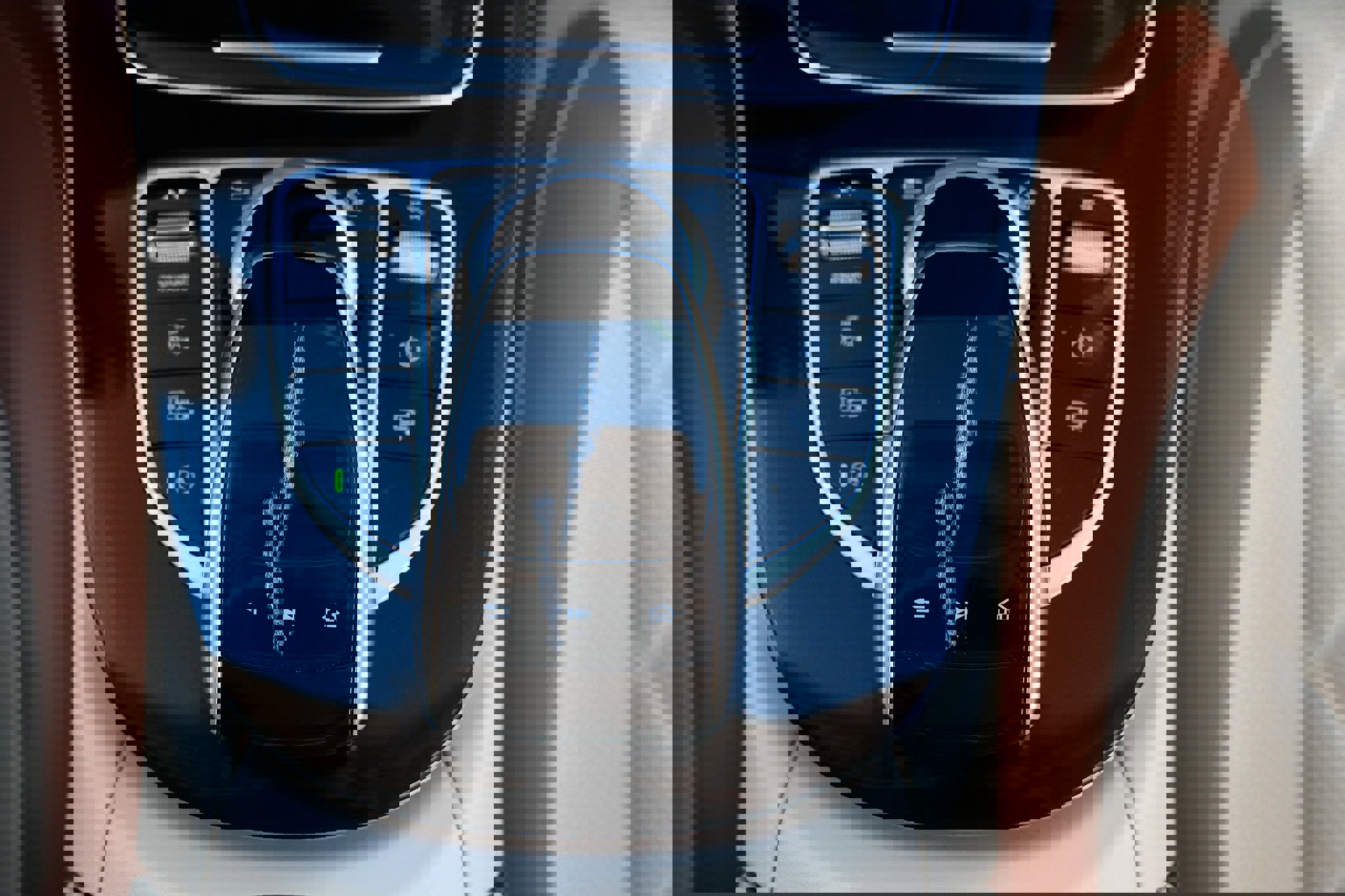 Used 2017 Mercedes-Benz E 300 4MATIC image 40