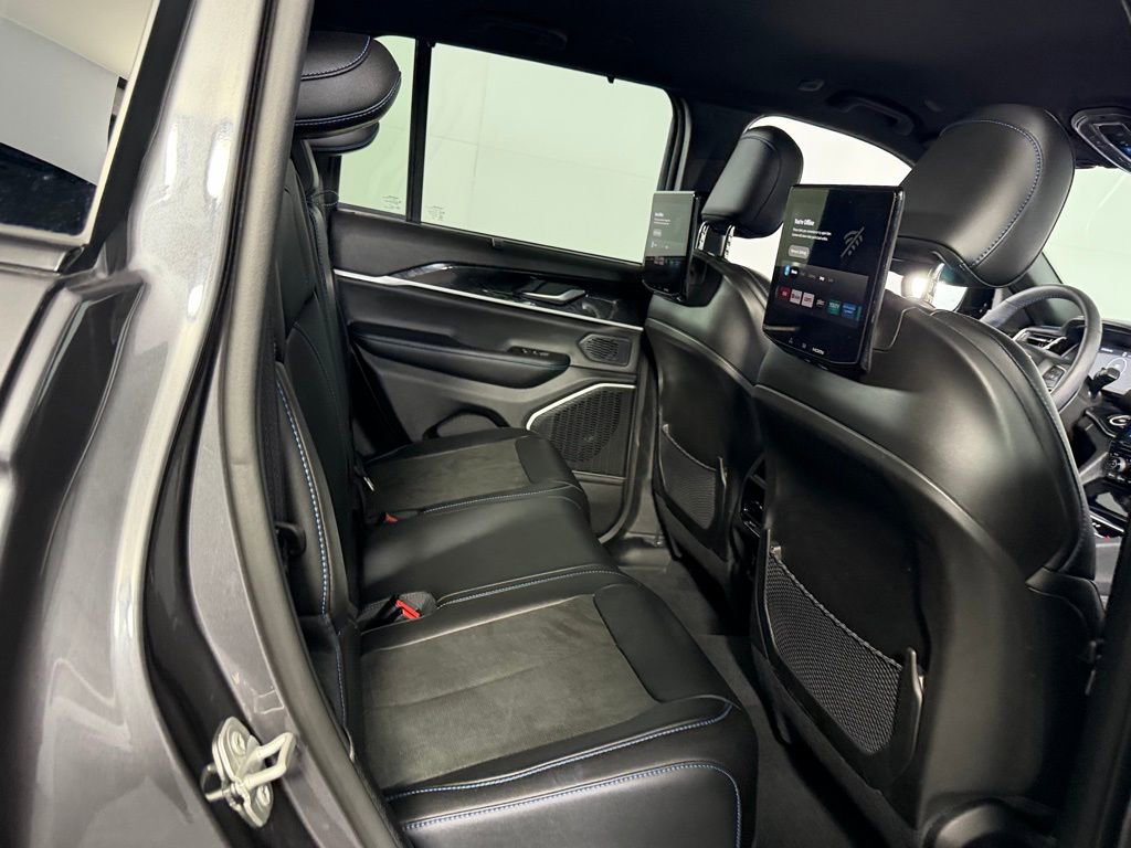 Used 2023 Jeep Grand Cherokee Trailhawk w/ Advanced Protech Group II image 32