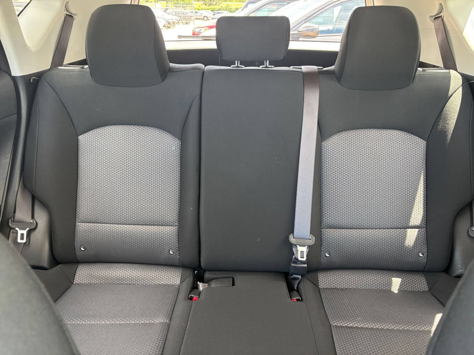 Used 2025 Kia Soul LX w/ LX Technology Package FWD image 31