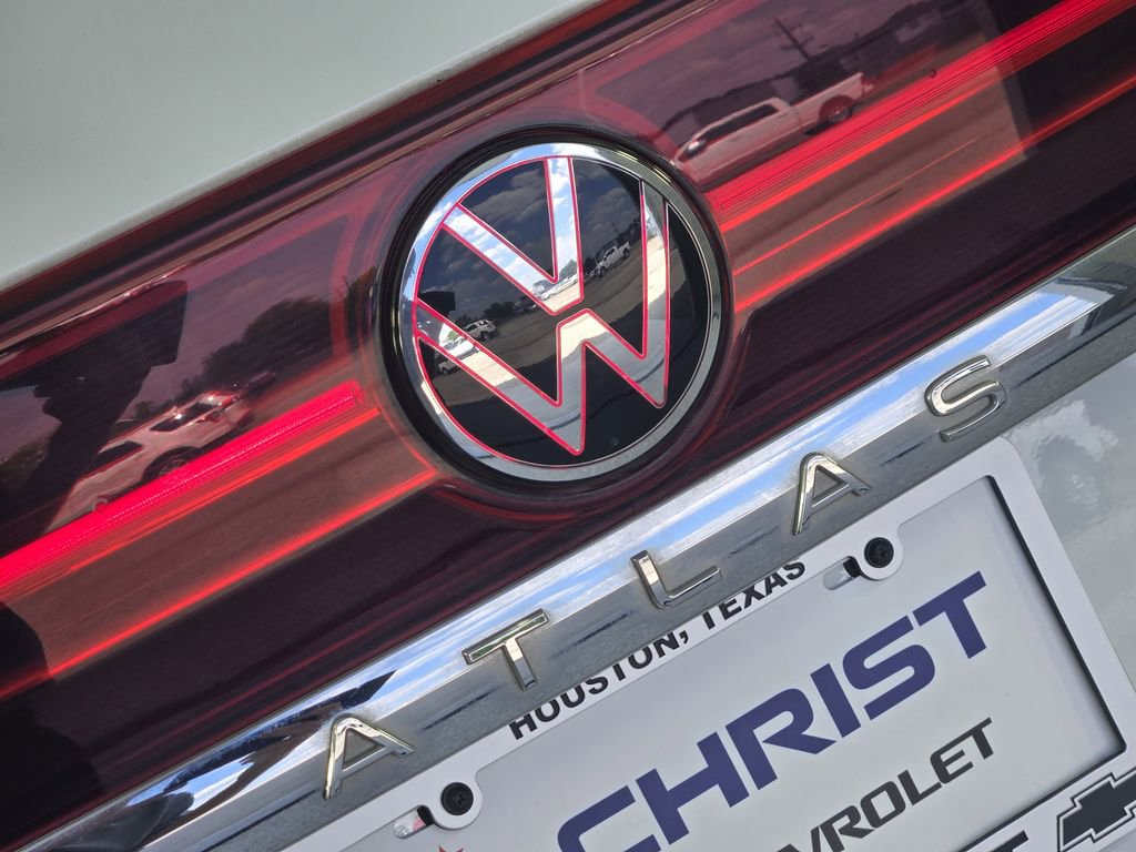 Used 2024 Volkswagen Atlas SE image 13