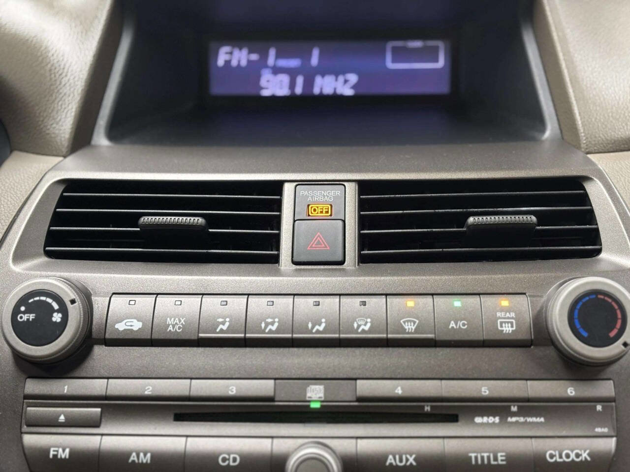 Used 2009 Honda Accord LX-P image 24