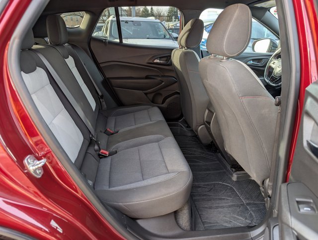 Used 2024 Chevrolet Trax RS w/ Driver Confidence Package image 17