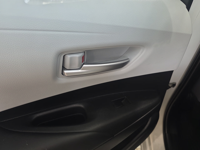 Used 2021 Toyota Corolla SE FWD image 23