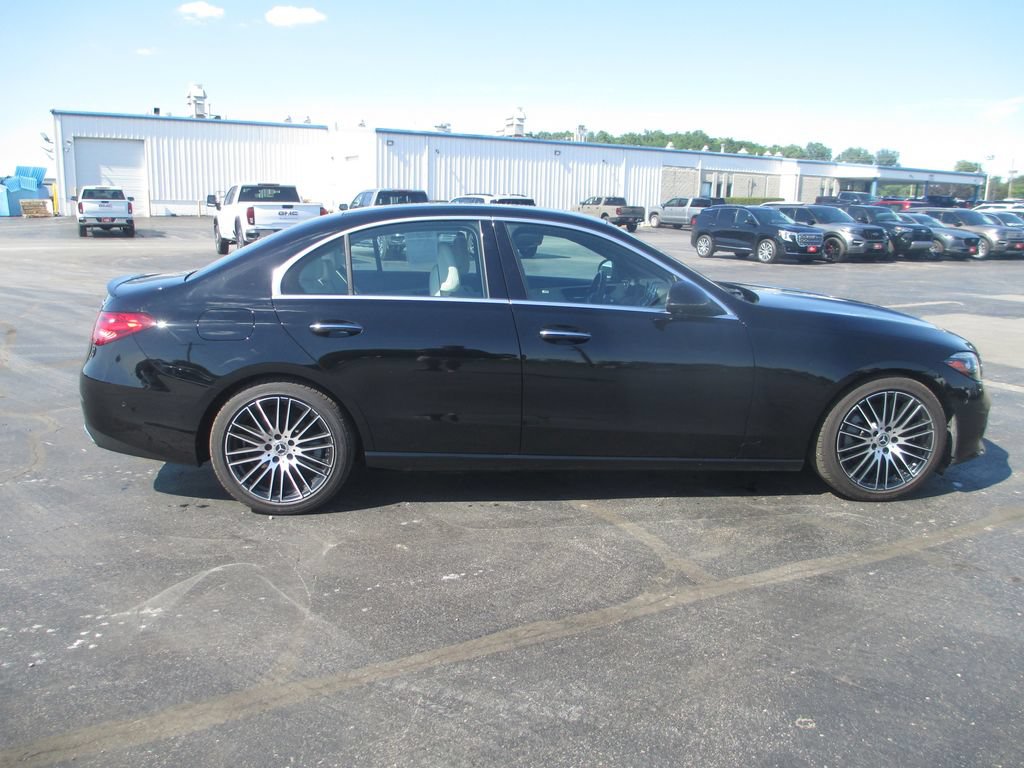 Used 2022 Mercedes-Benz C 300 4MATIC Sedan image 5